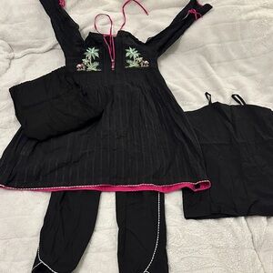 Pakistani/Indian 4 Piece Shalwar Kameez